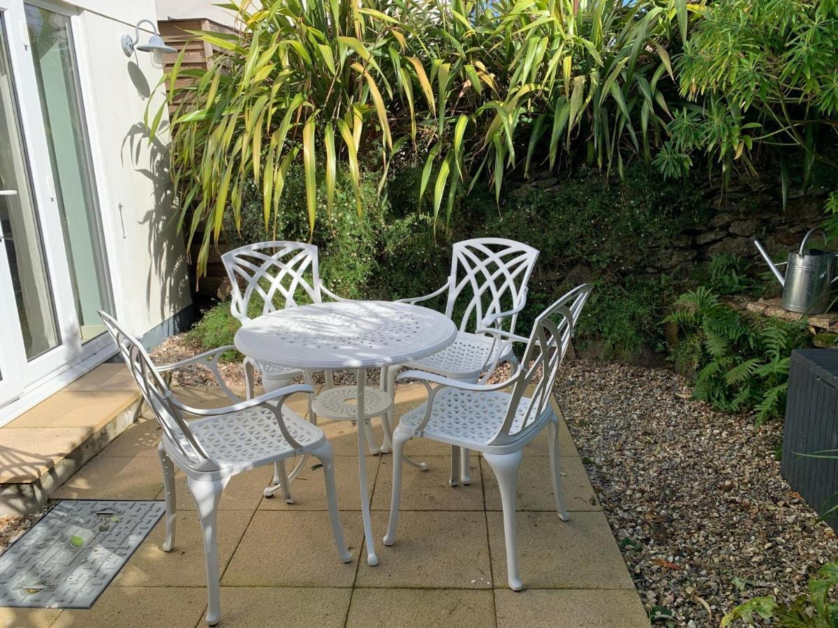 Little Karenza Is The Perfect Cornish Getaway Villa Saint Anthony Exteriör bild